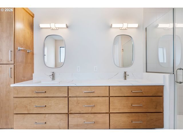 10723 Se 13TH Cir, Vancouver, WA 98664