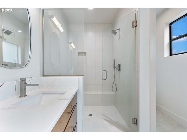 10723 Se 13TH Cir, Vancouver, WA 98664