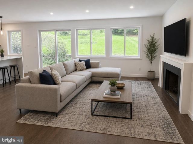 713 WOODFIELD RD, Villanova, PA 19085