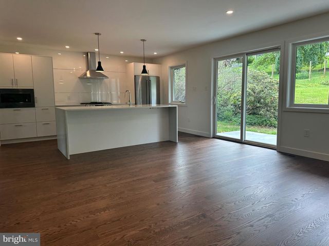 713 WOODFIELD RD, Villanova, PA 19085