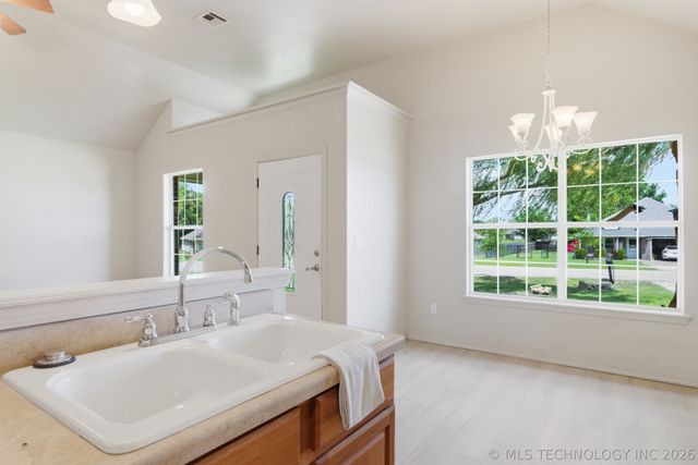 21052 S Shiloh Road, Claremore, OK 74019