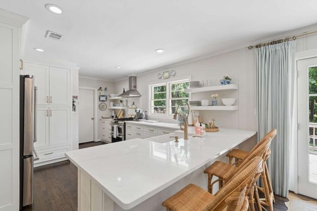 555 High Brook Drive, Sandy Springs, GA 30342