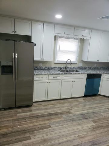 2506 Pearland Avenue, Pearland, TX 77581