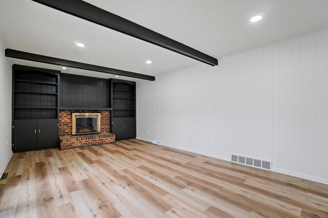 961 E College Avenue, Westerville, OH 43081