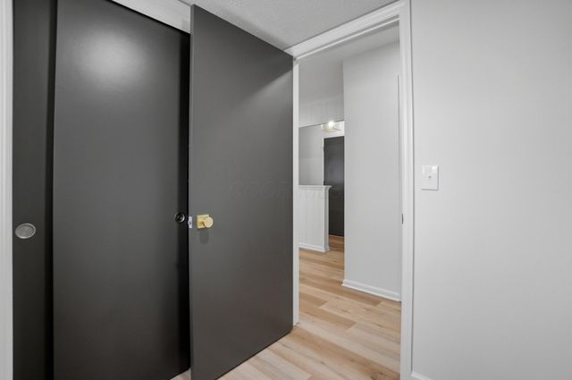 961 E College Avenue, Westerville, OH 43081