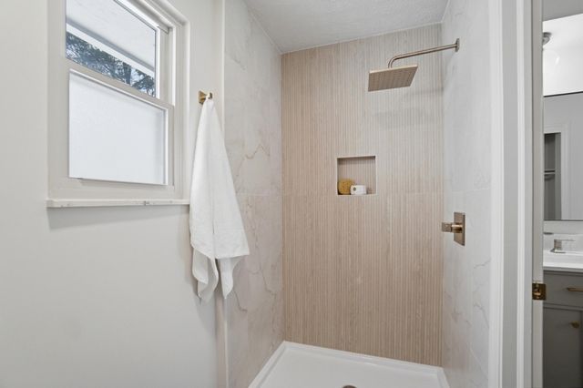 961 E College Avenue, Westerville, OH 43081