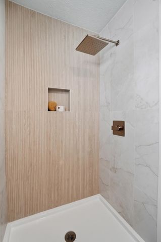 961 E College Avenue, Westerville, OH 43081