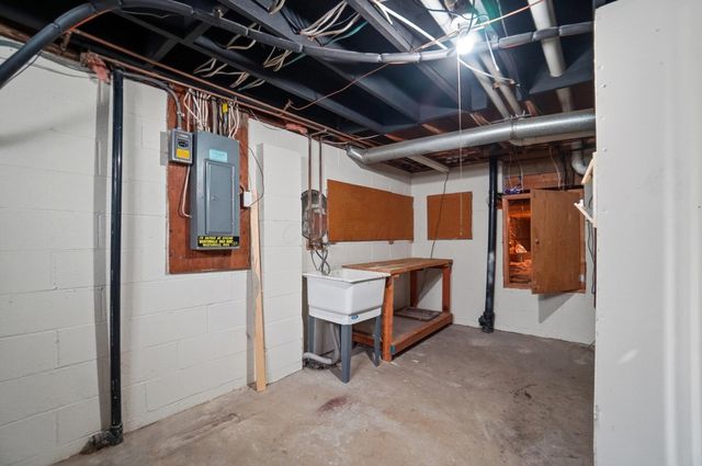 961 E College Avenue, Westerville, OH 43081