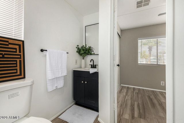 1770 N VALLEY Drive 41, Apache Junction, AZ 85120