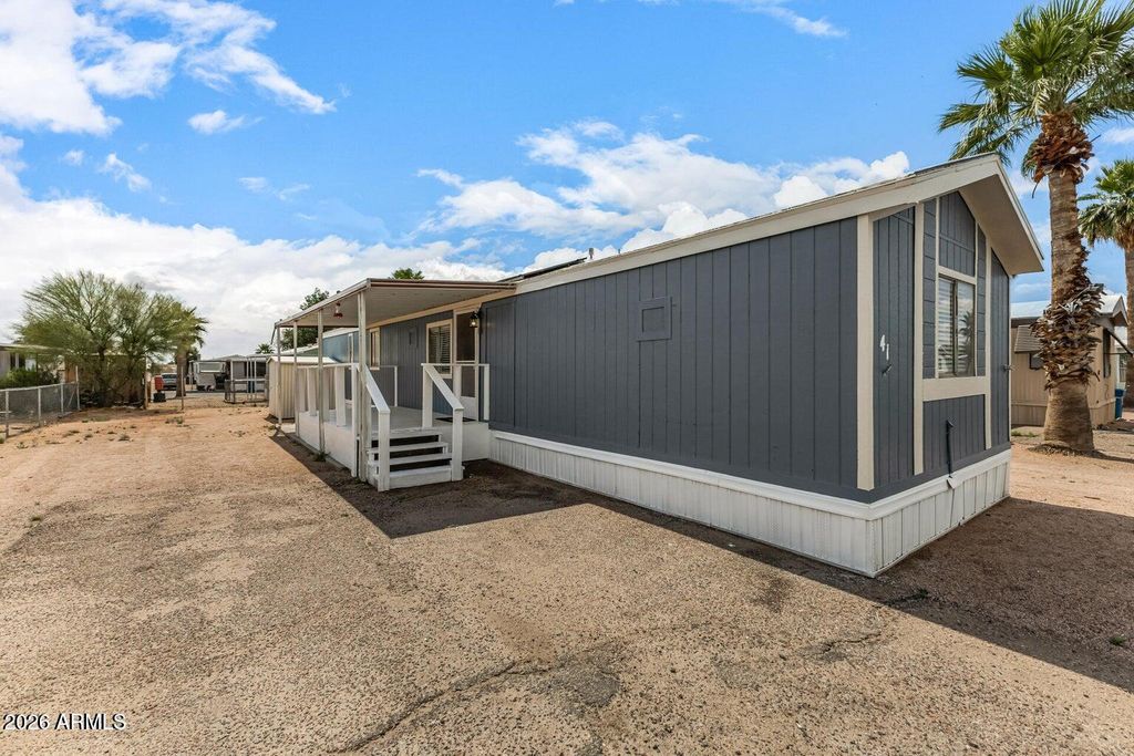 1770 N VALLEY Drive 41, Apache Junction, AZ 85120