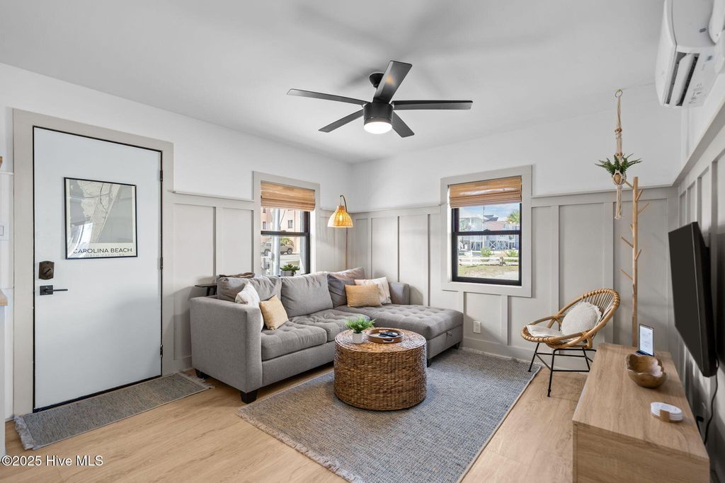 Image 10 of property listing at 1603 Lake Park Boulevard S, Carolina Beach, NC 28428