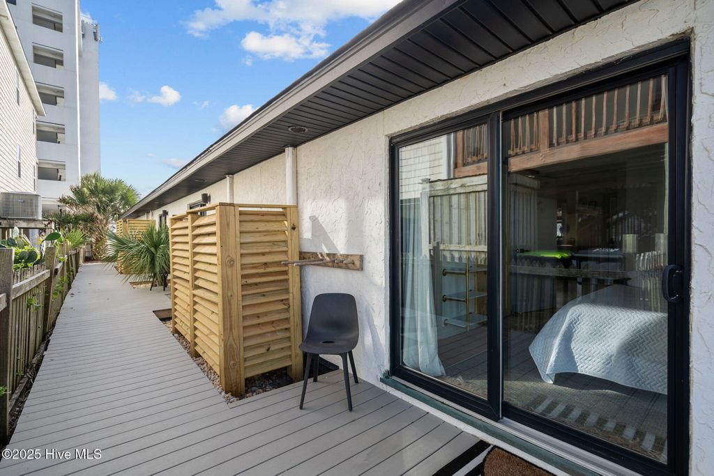 Image 18 of property listing at 1603 Lake Park Boulevard S, Carolina Beach, NC 28428