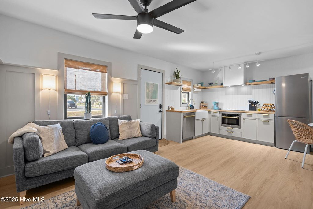 Image 22 of property listing at 1603 Lake Park Boulevard S, Carolina Beach, NC 28428