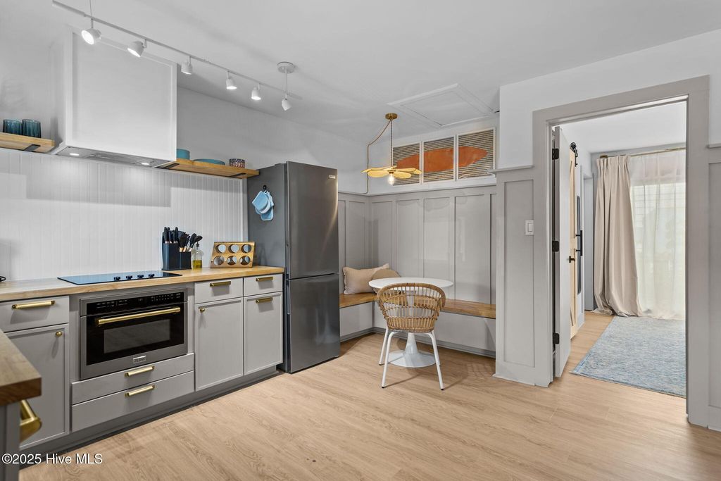 Image 24 of property listing at 1603 Lake Park Boulevard S, Carolina Beach, NC 28428