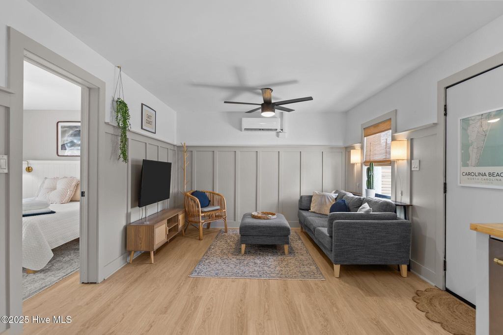 Image 27 of property listing at 1603 Lake Park Boulevard S, Carolina Beach, NC 28428