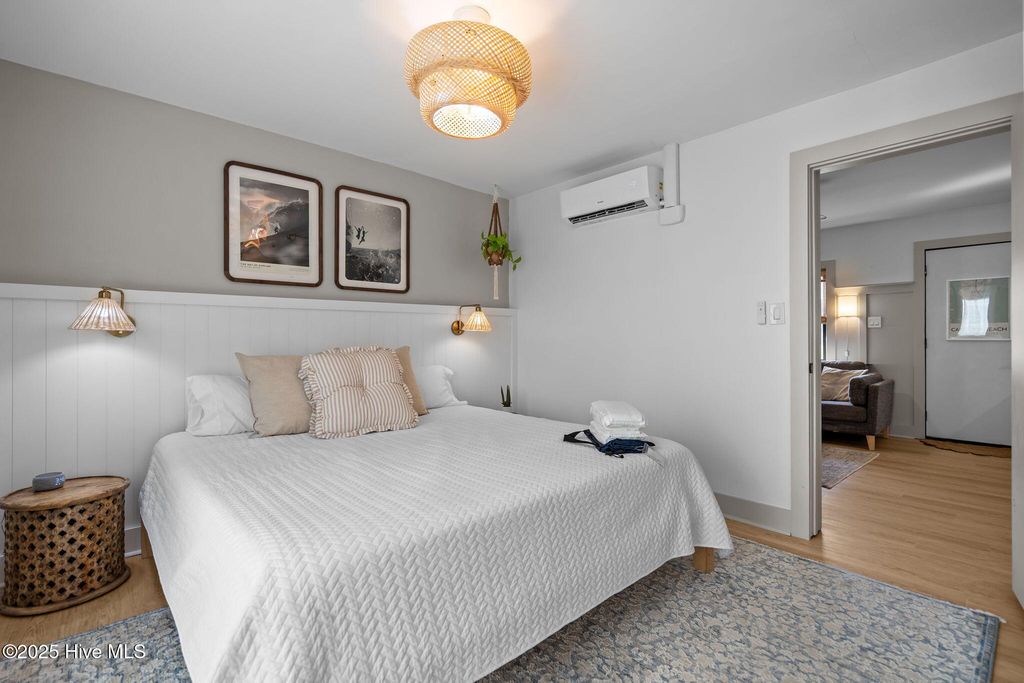 Image 29 of property listing at 1603 Lake Park Boulevard S, Carolina Beach, NC 28428