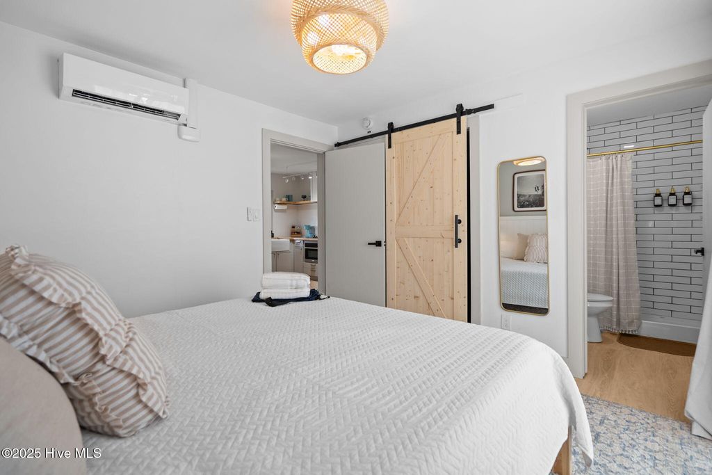 Image 30 of property listing at 1603 Lake Park Boulevard S, Carolina Beach, NC 28428