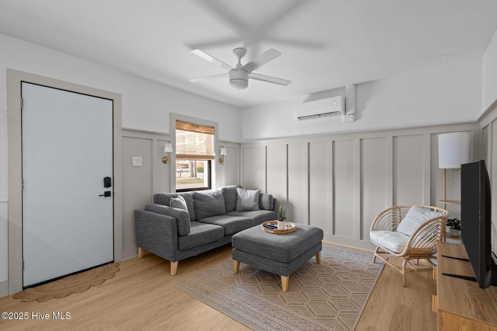 Image 35 of property listing at 1603 Lake Park Boulevard S, Carolina Beach, NC 28428