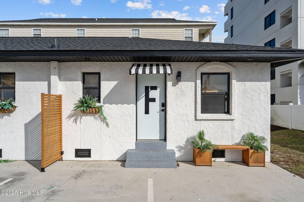 Image 47 of property listing at 1603 Lake Park Boulevard S, Carolina Beach, NC 28428