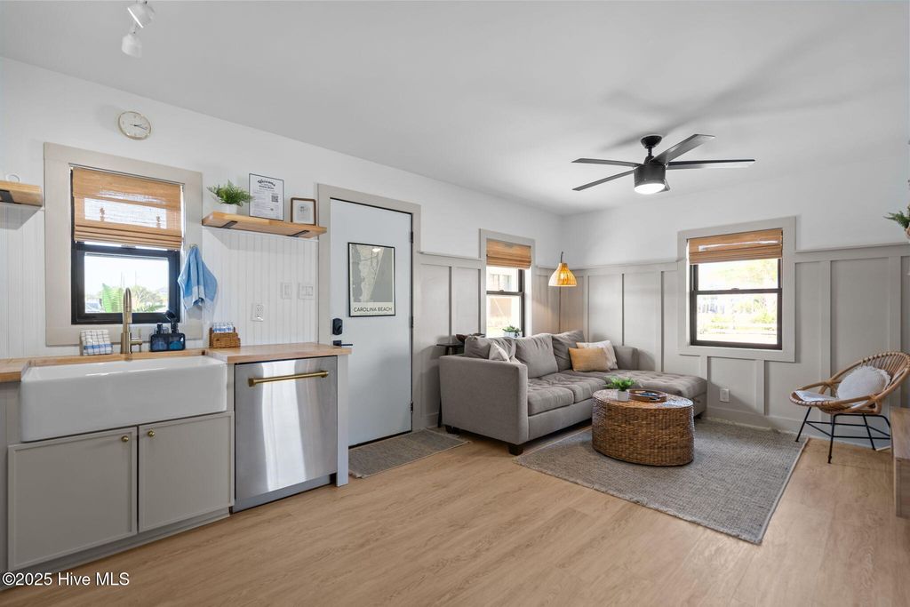 Image 9 of property listing at 1603 Lake Park Boulevard S, Carolina Beach, NC 28428