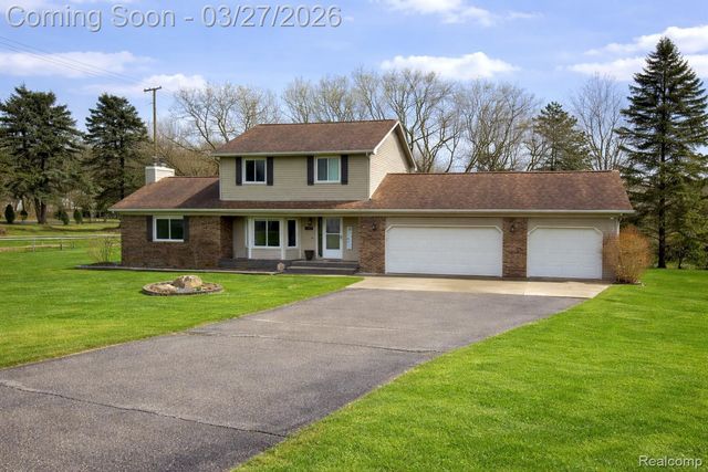 3067 Covey Hill, Oxford Village, MI 48371