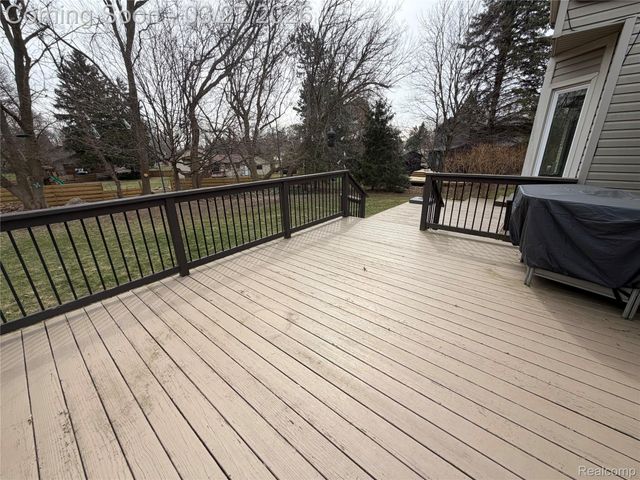 3067 Covey Hill, Oxford Village, MI 48371