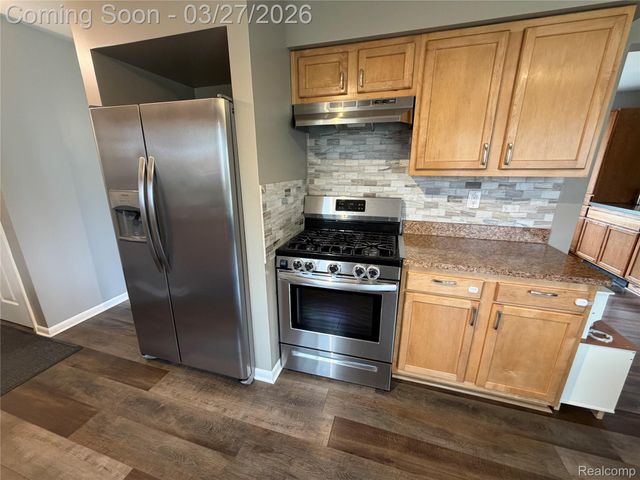 3067 Covey Hill, Oxford Village, MI 48371