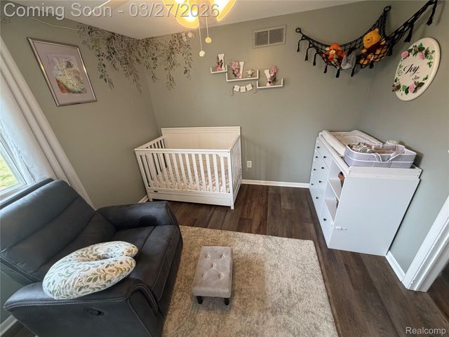 3067 Covey Hill, Oxford Village, MI 48371