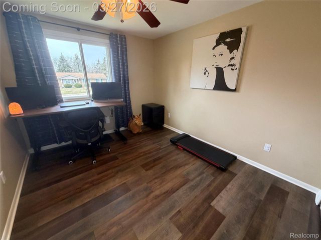 3067 Covey Hill, Oxford Village, MI 48371