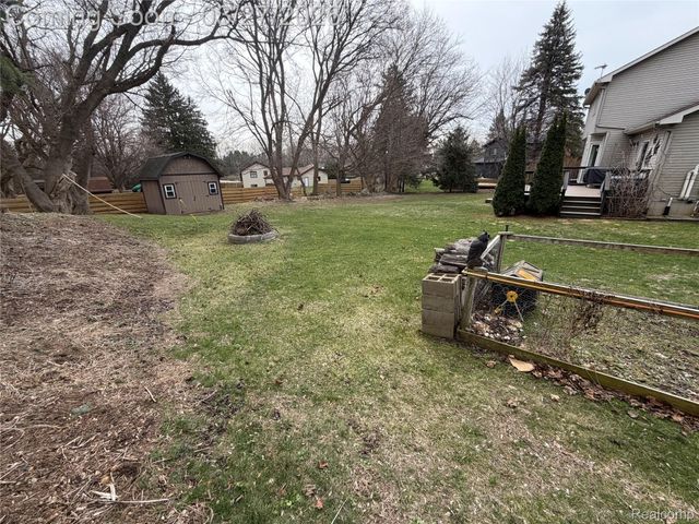 3067 Covey Hill, Oxford Village, MI 48371