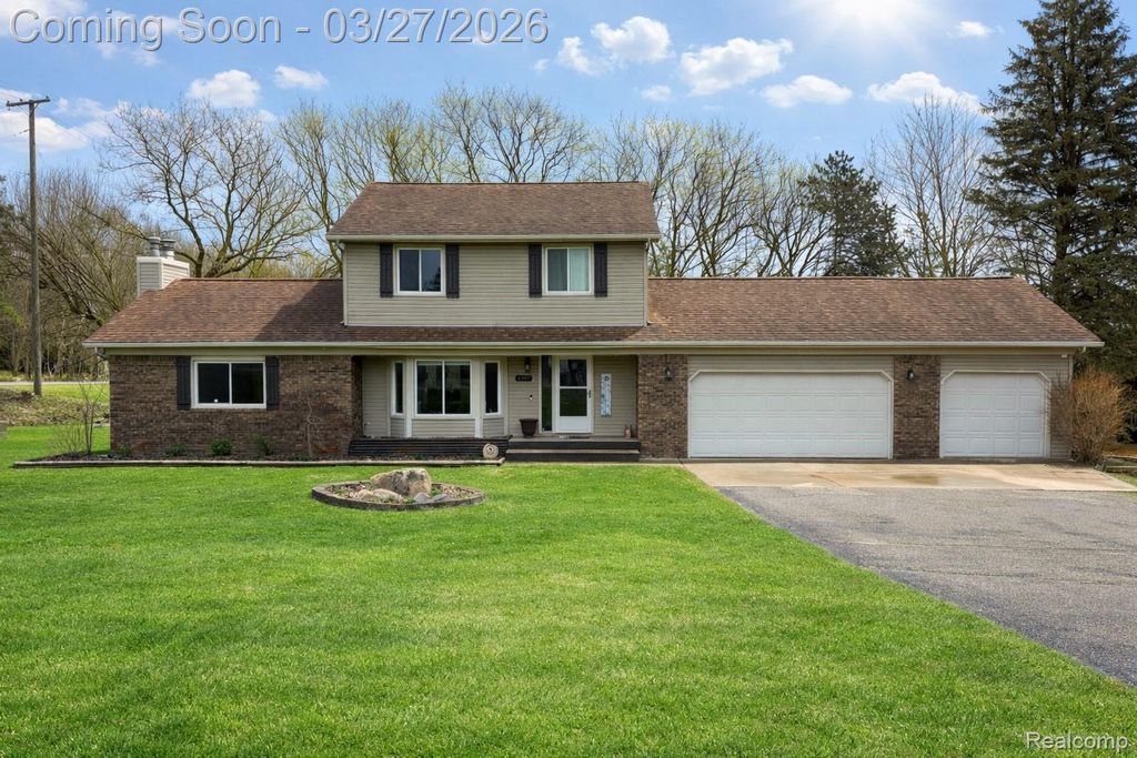 3067 Covey Hill, Oxford Village, MI 48371