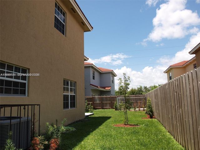 15651 SW 11th Ter, Miami, FL 33194