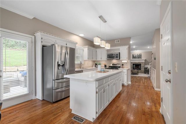 7618 Constance Street, Lenexa, KS 66216