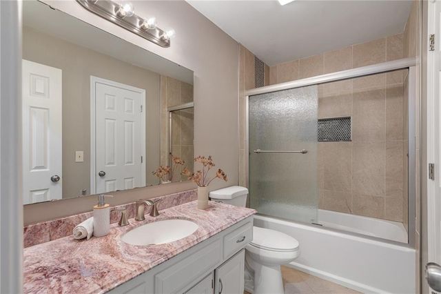 7618 Constance Street, Lenexa, KS 66216