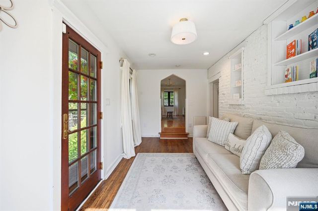 23 Park Drive, Nutley, NJ 07110