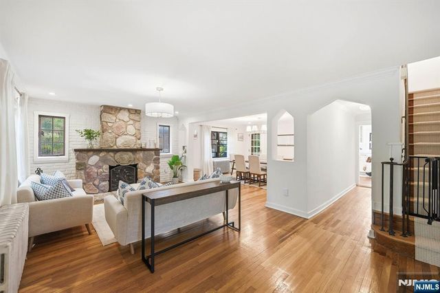 23 Park Drive, Nutley, NJ 07110