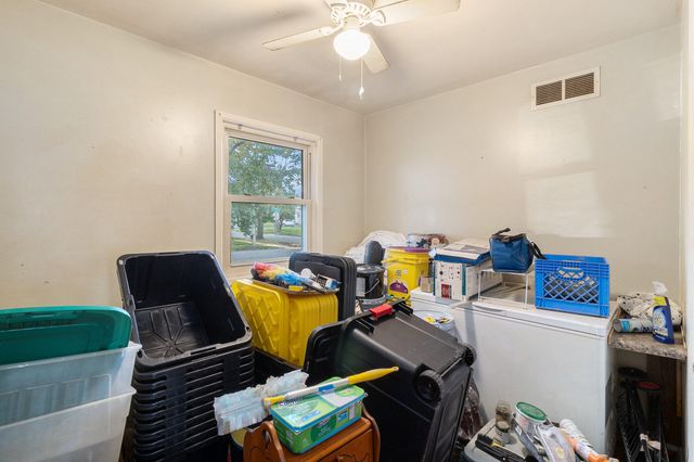 2901 Palmer Street, Lansing City, MI 48910