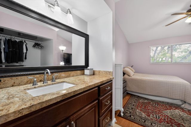 4 Vía De Casas Sur 202, Boynton Beach, FL 33426