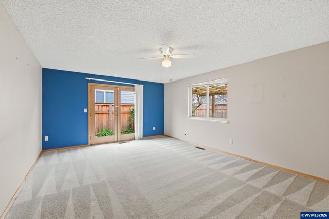 18501 SE Lincoln St, Portland, OR 97233