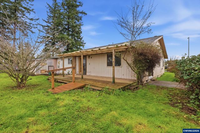 18501 SE Lincoln St, Portland, OR 97233