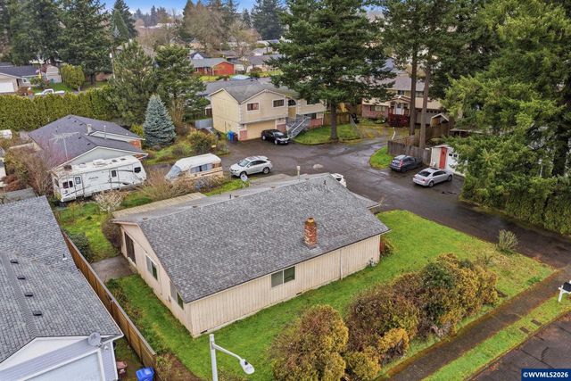 18501 SE Lincoln St, Portland, OR 97233