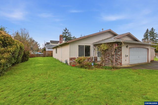 18501 SE Lincoln St, Portland, OR 97233