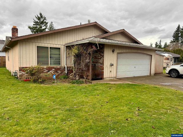 18501 SE Lincoln St, Portland, OR 97233
