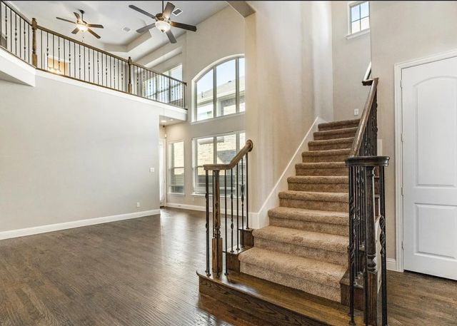 5215 Wakefield Drive, Irving, TX 75038