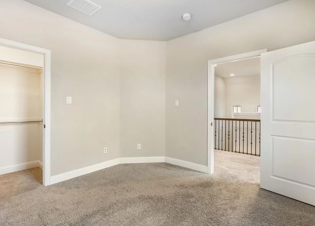 5215 Wakefield Drive, Irving, TX 75038