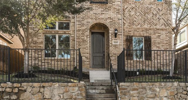 5215 Wakefield Drive, Irving, TX 75038