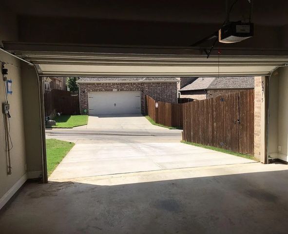 5215 Wakefield Drive, Irving, TX 75038