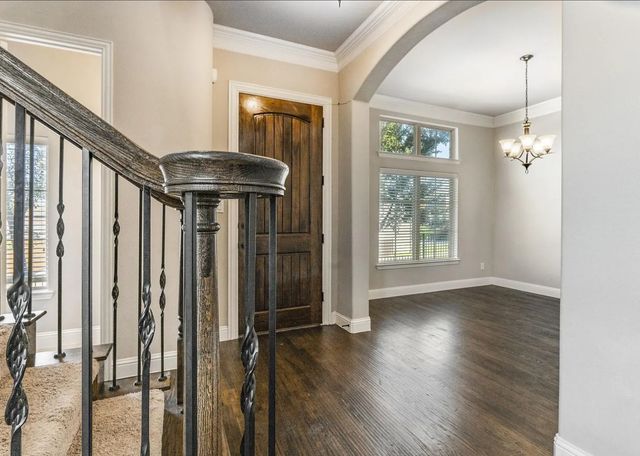 5215 Wakefield Drive, Irving, TX 75038