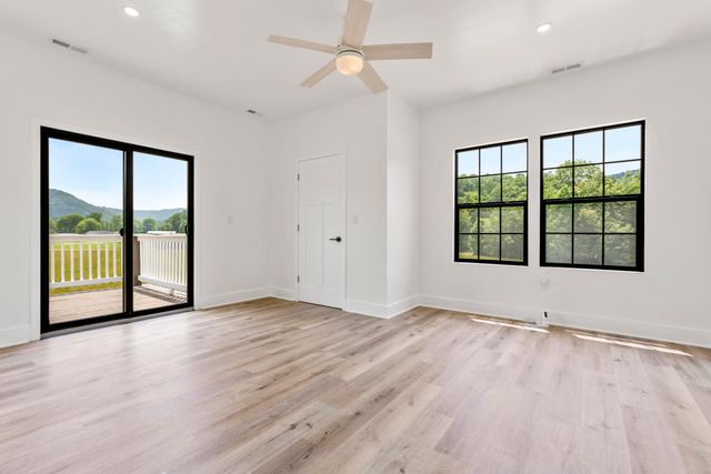 138 Hickory Grove Lane, Stanton, KY 40380