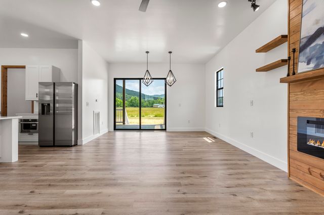 138 Hickory Grove Lane, Stanton, KY 40380